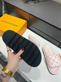 Picture of Louis Vuitton Slippers _SKULVsz35-46mnf03061141